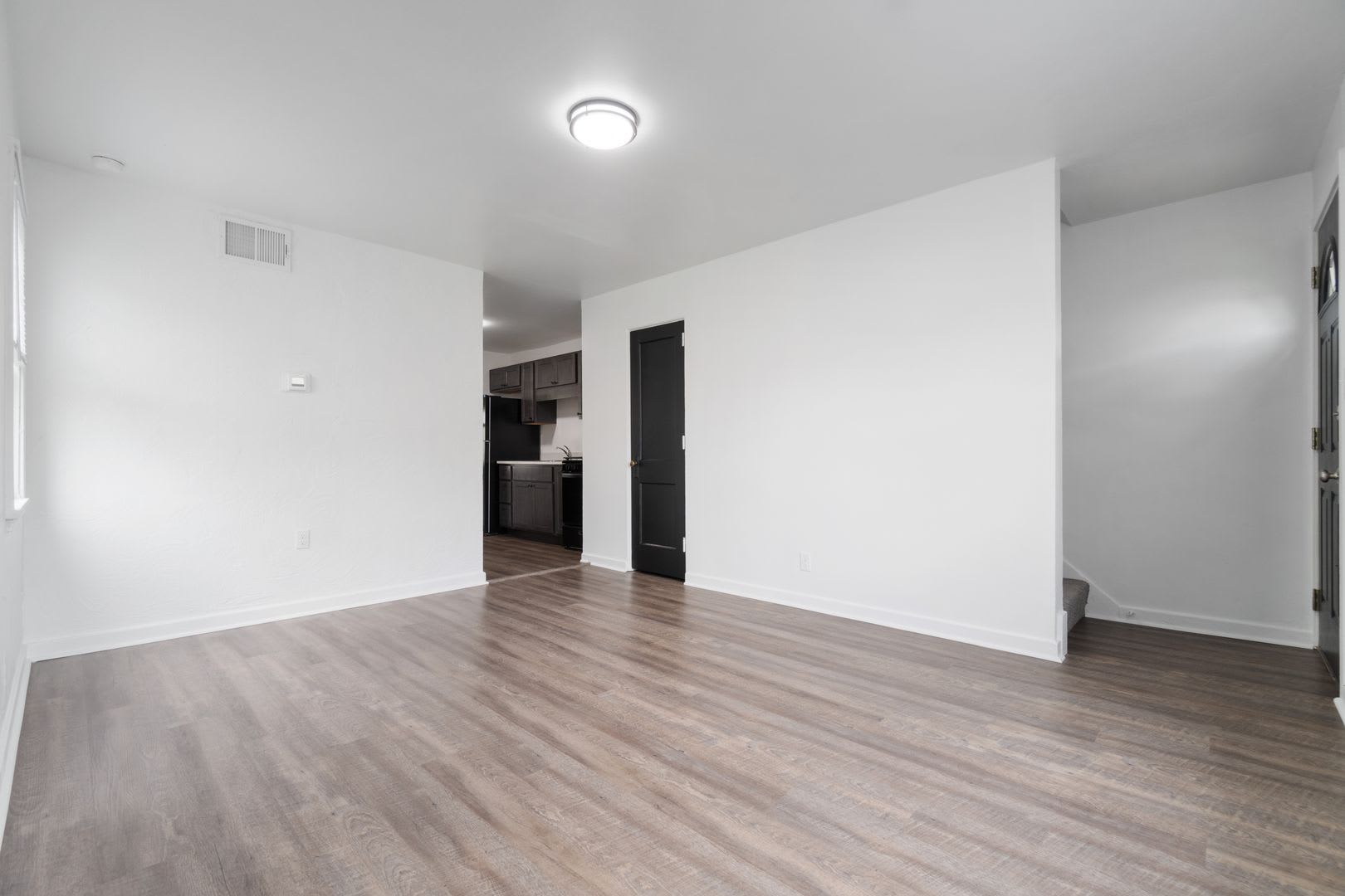 Newly Renovated 2BR townhome in Scenic Hills Midland! – photo 4