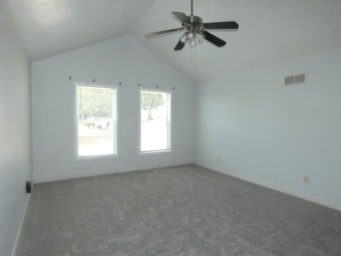 275 Hazel Court – photo 3