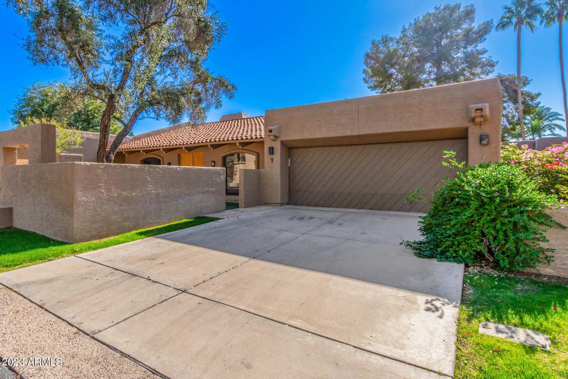 4450 E CAMELBACK Road – photo 4