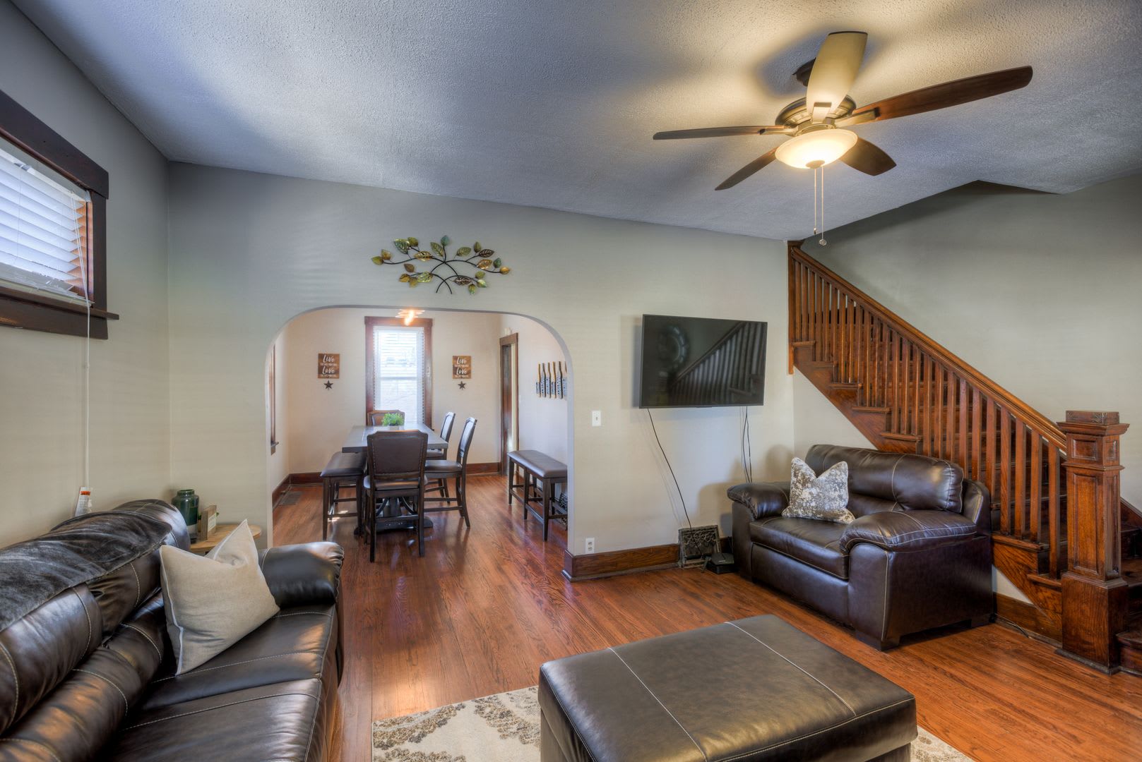 3507 3509 3511 Dewey Ave Townhomes – photo 2
