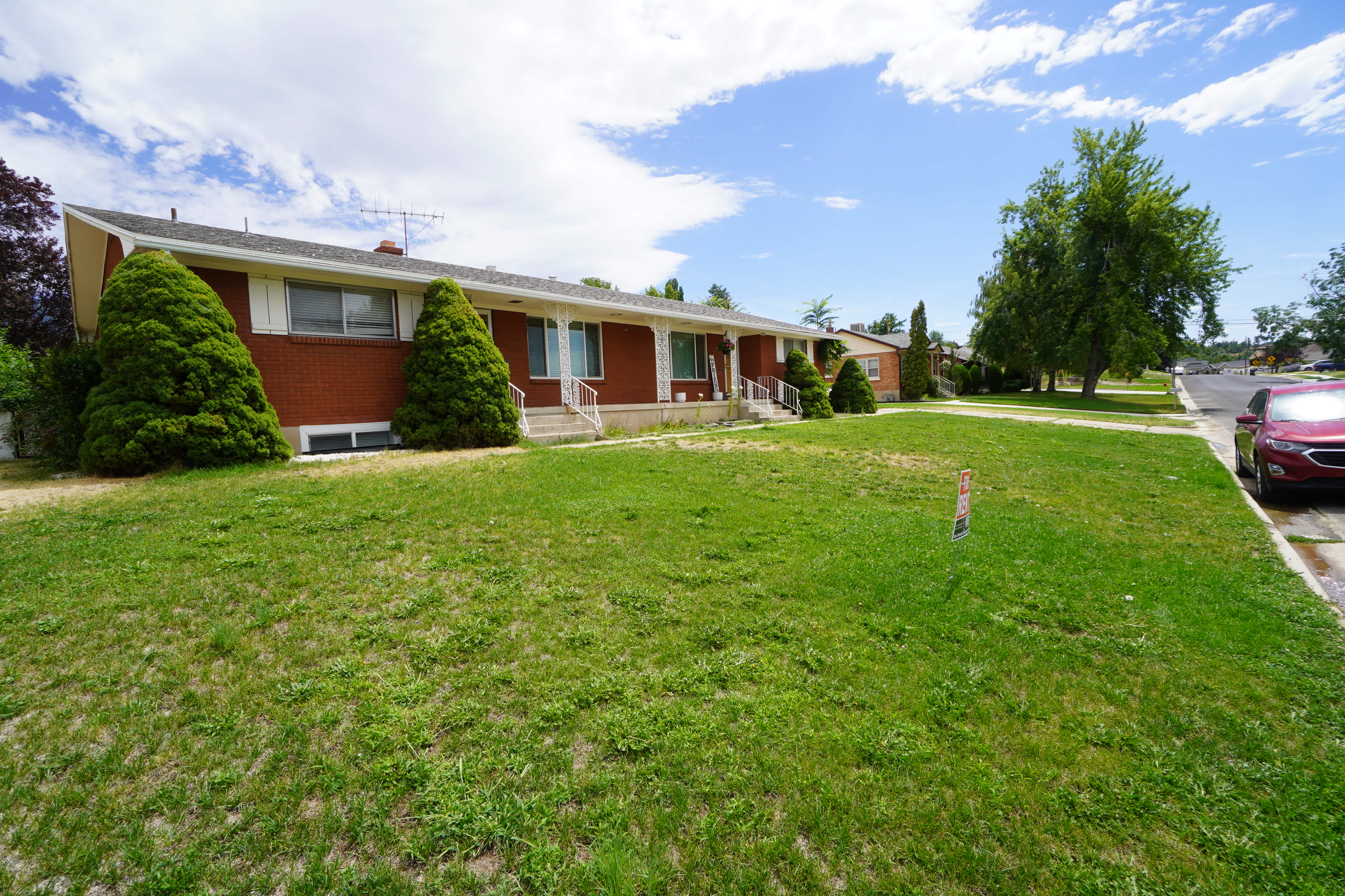4402 Jefferson Ave – photo 2