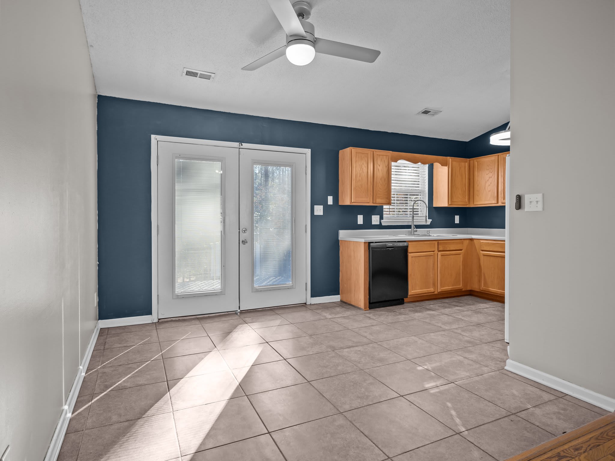 218 Winterberry Court – photo 5