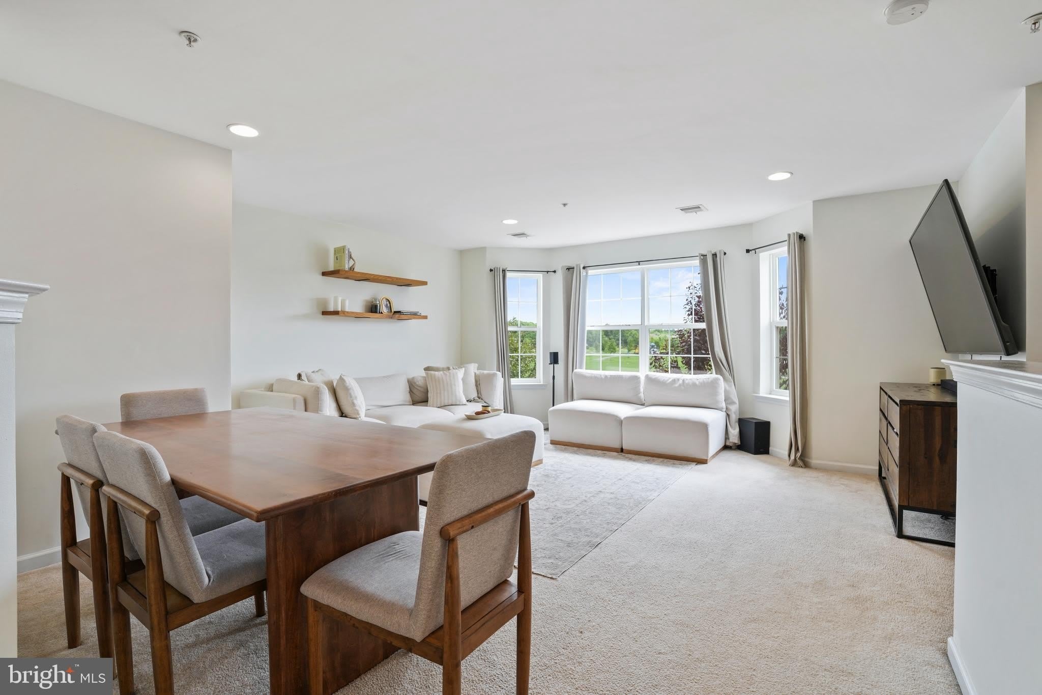 2028 BERKELEY Drive – photo 2