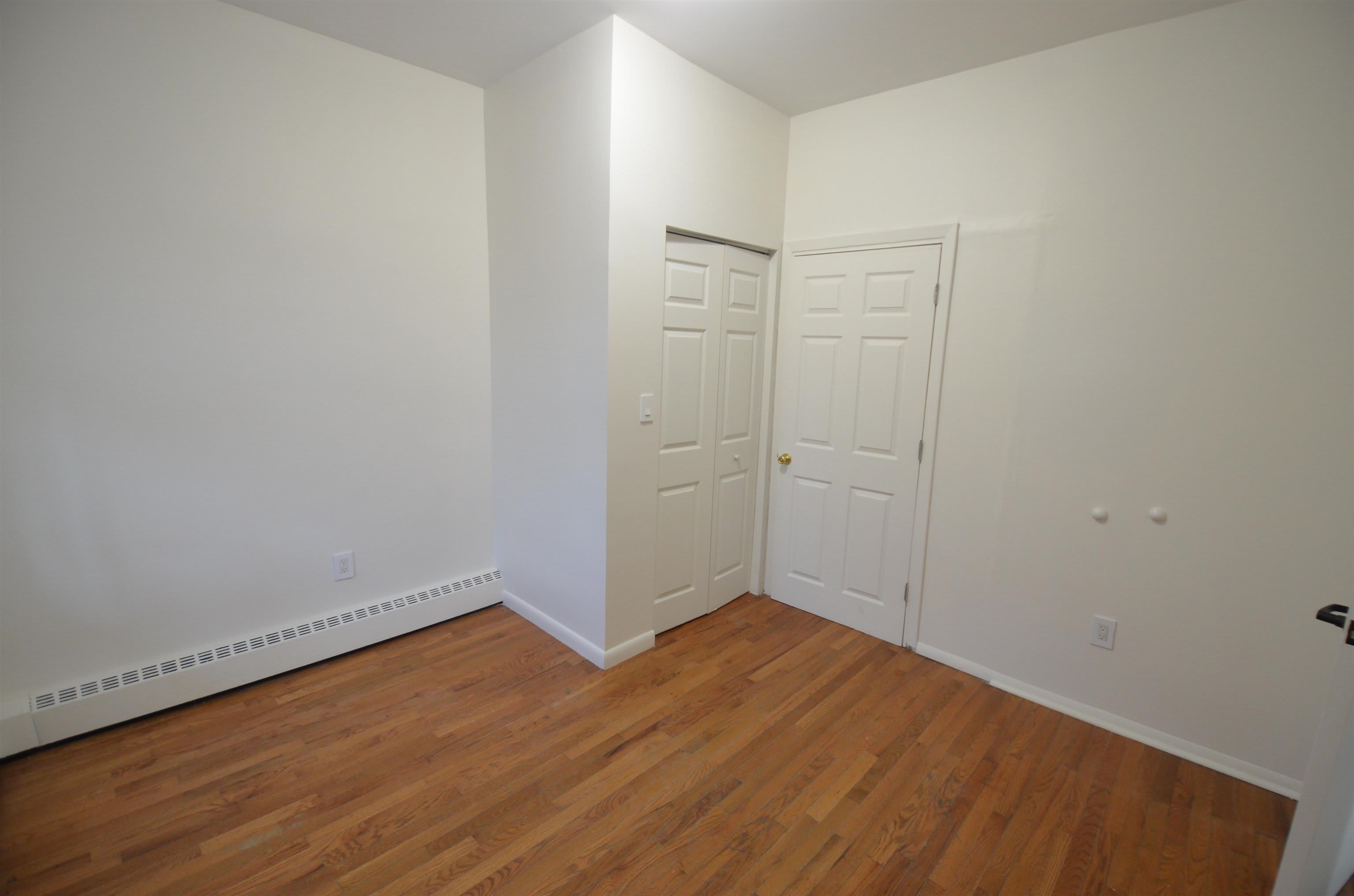 241 RANDOLPH AVE – photo 2