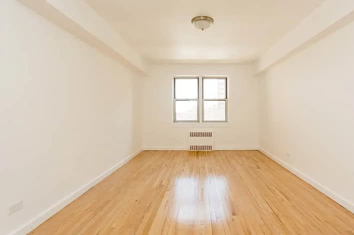 3850 Hudson Manor Ter Apt 5DW – photo 1