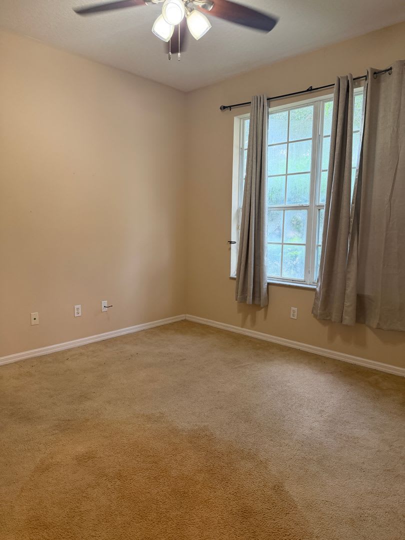 4 beds 2 baths single family house – photo 5
