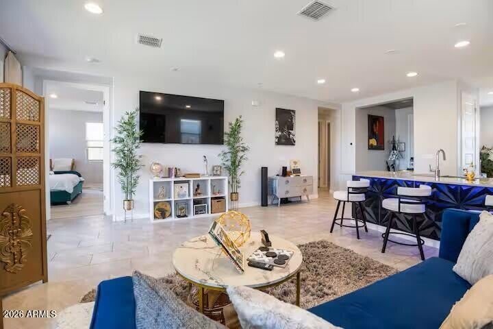 8908 W Solano Drive – photo 2