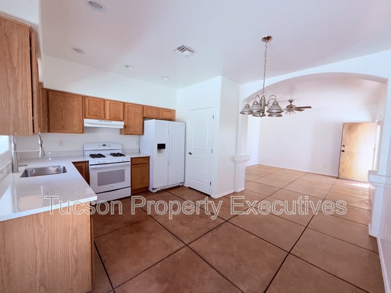 324 West 23rd Street – photo 3