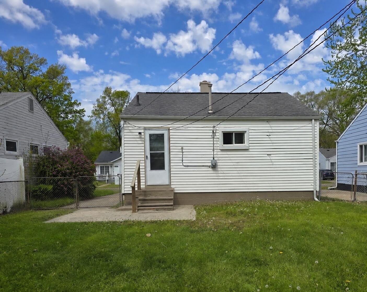 27392 Osmun Street – photo 2