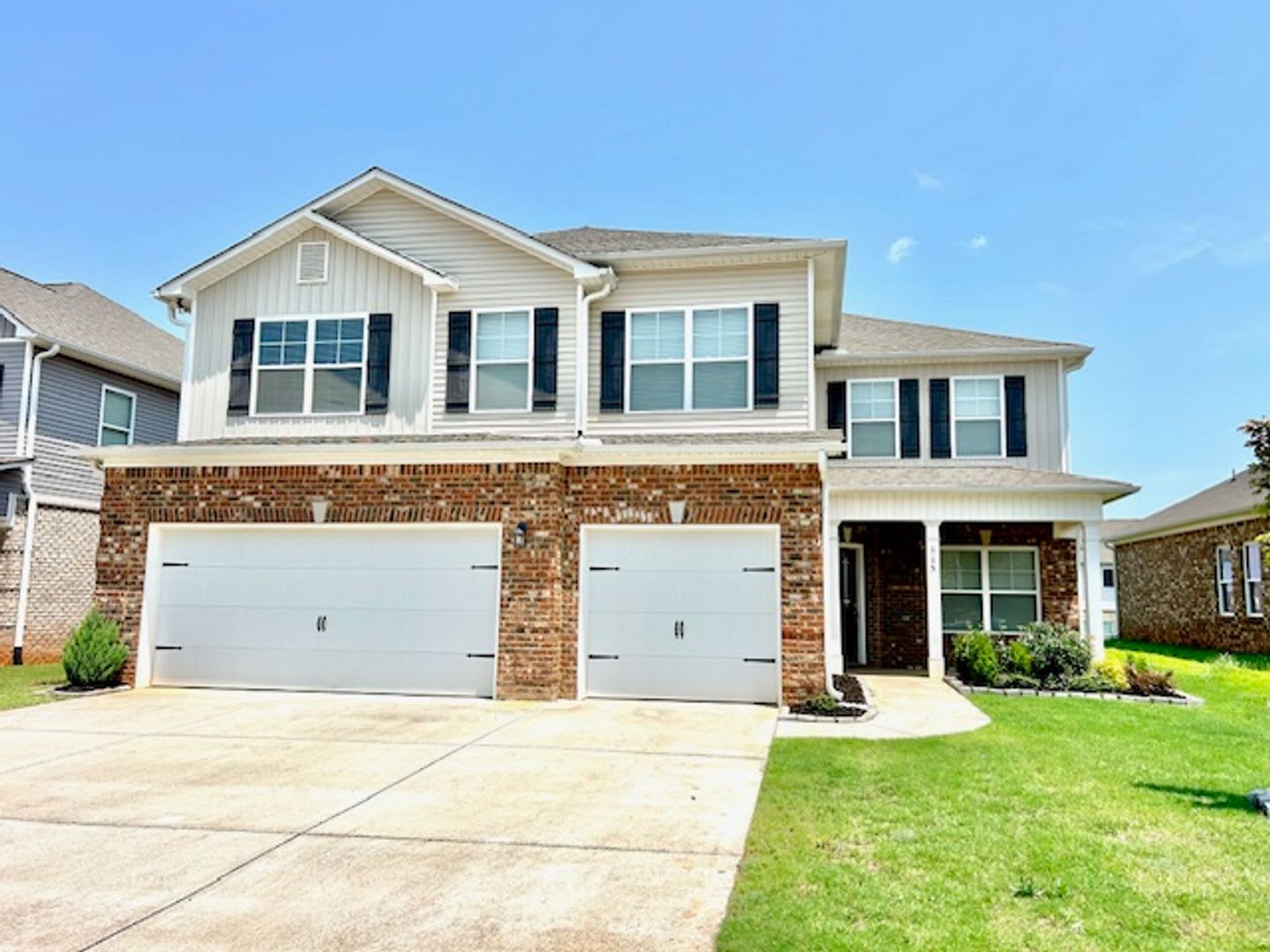 Beautifully maintained 5-bedroom, 3.5-bath! Photos being added soon. – photo 1