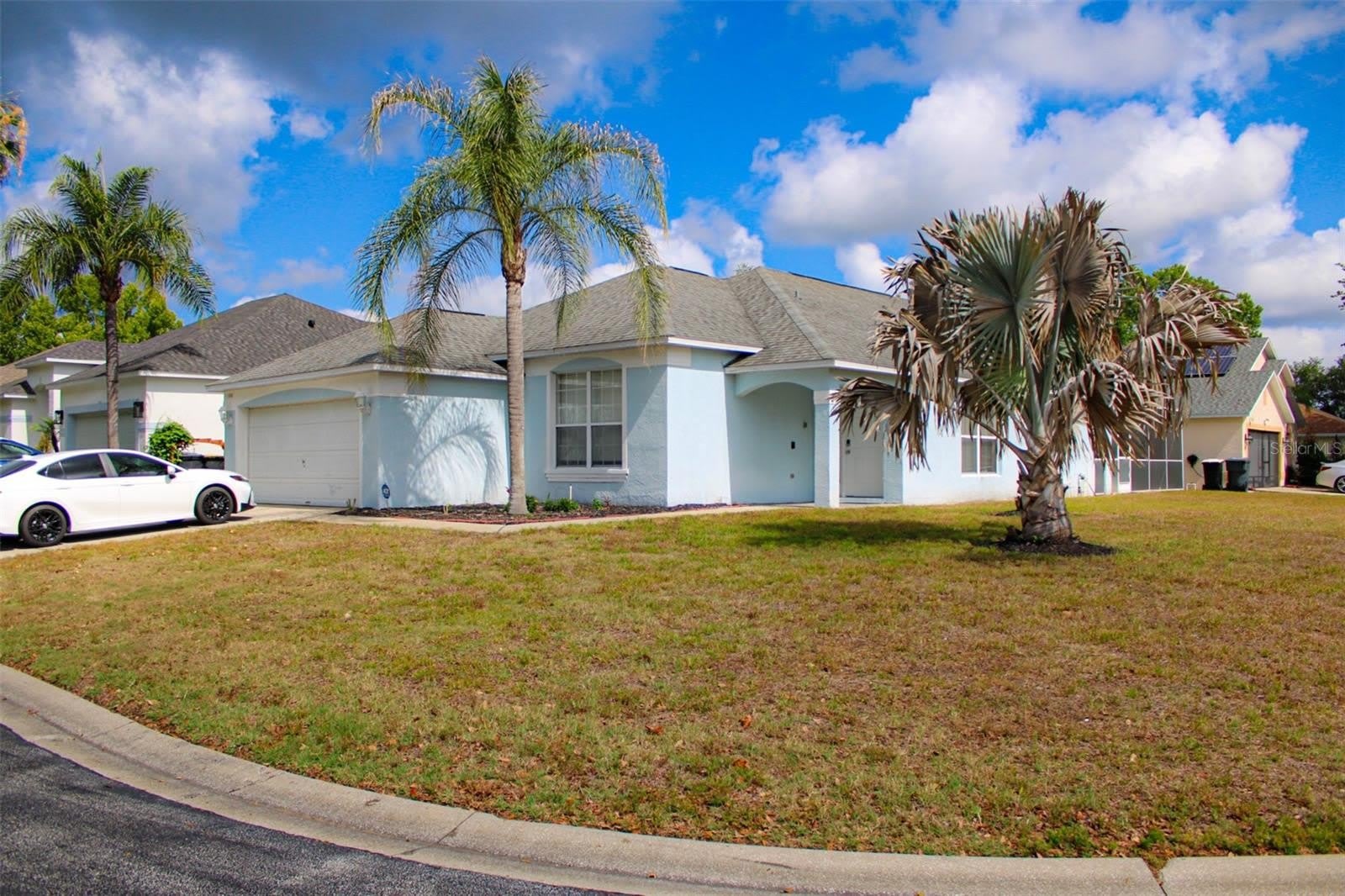 108 GROSVENOR Loop – photo 1