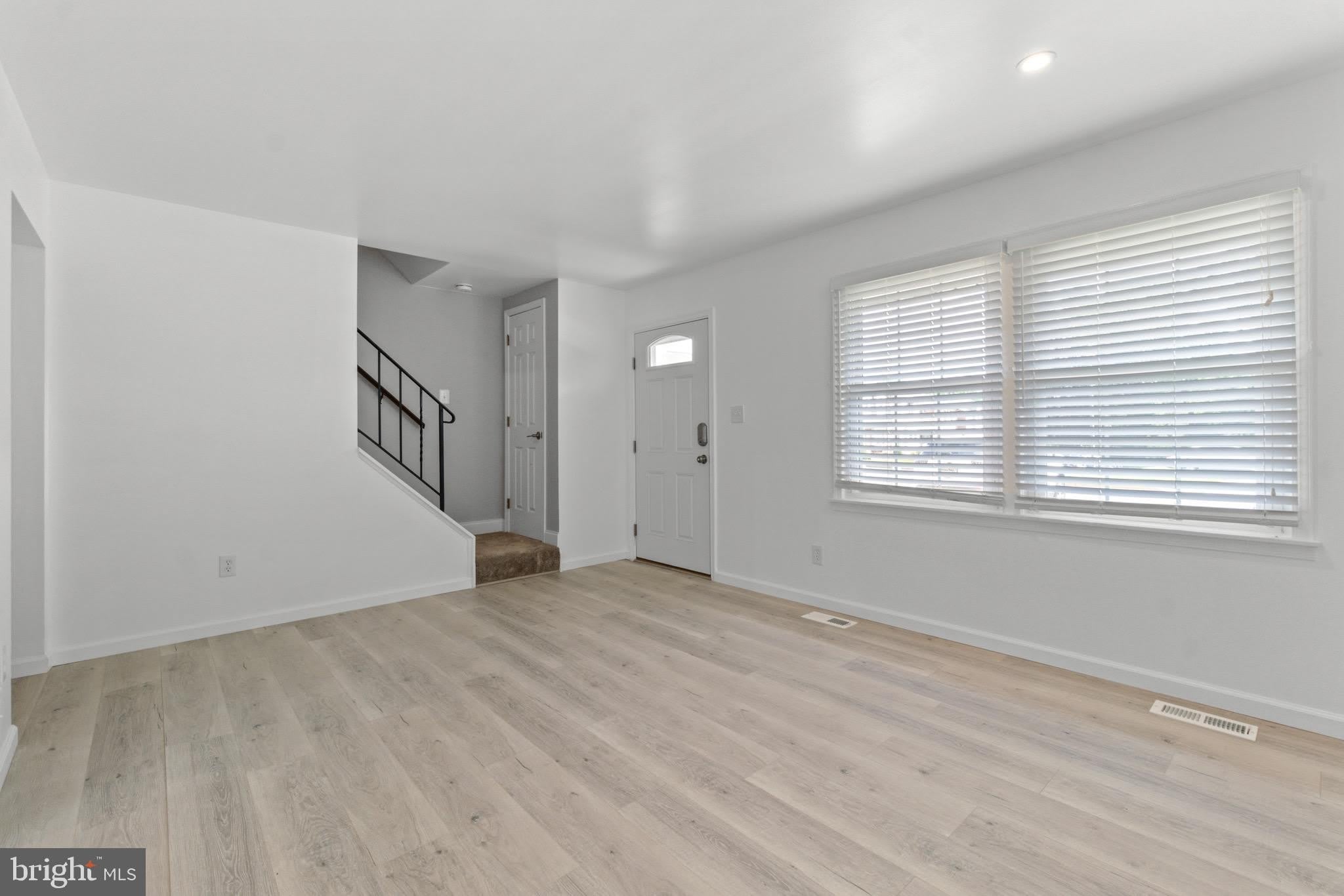 322 HARLAN Square – photo 4