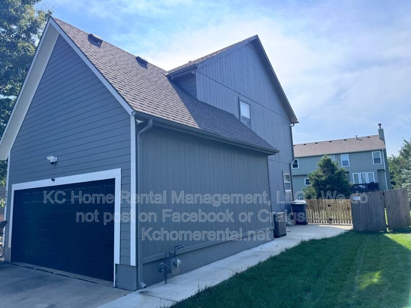 2619 West Centre St. – photo 3