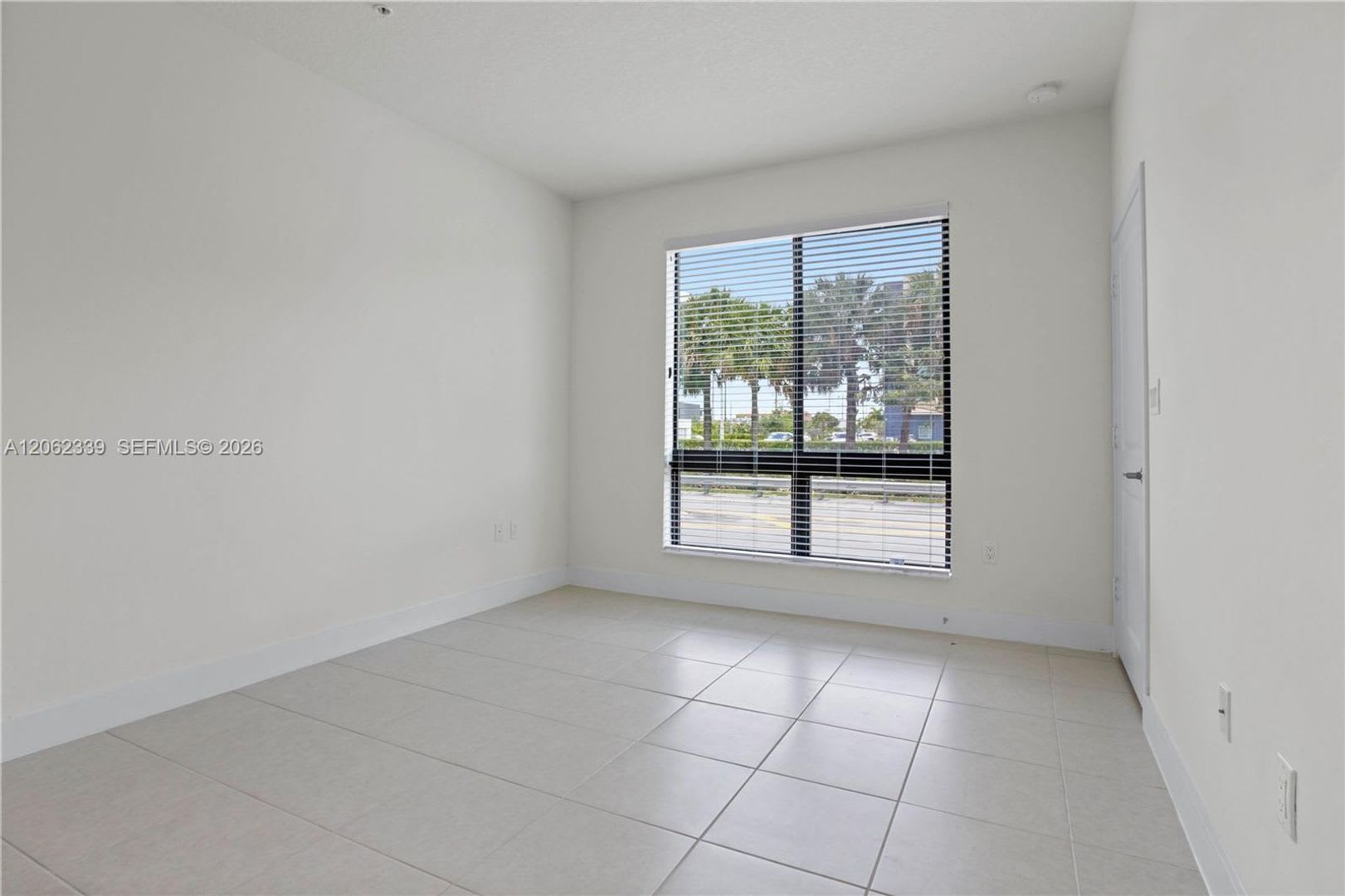 8001 NW 41st Street F-106, Doral, FL 33166 – photo 5