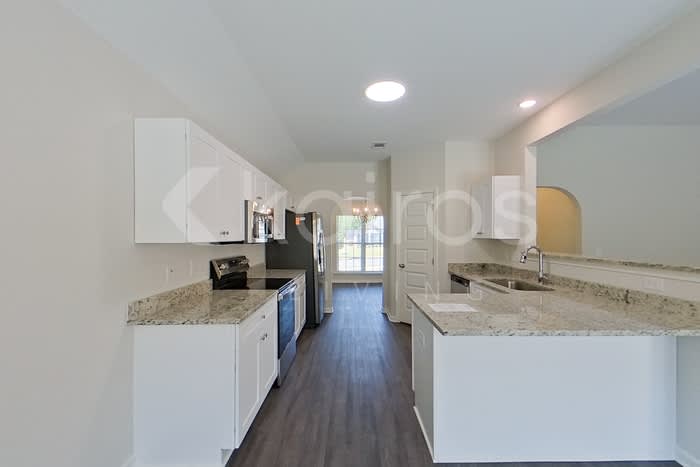781 Park Lane – photo 4