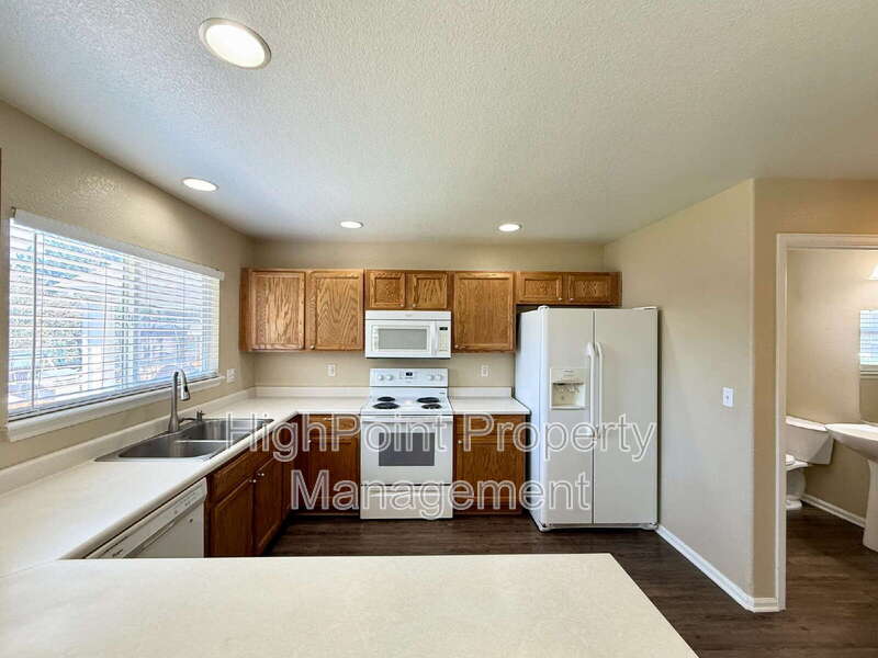 183 Mesa St – photo 5