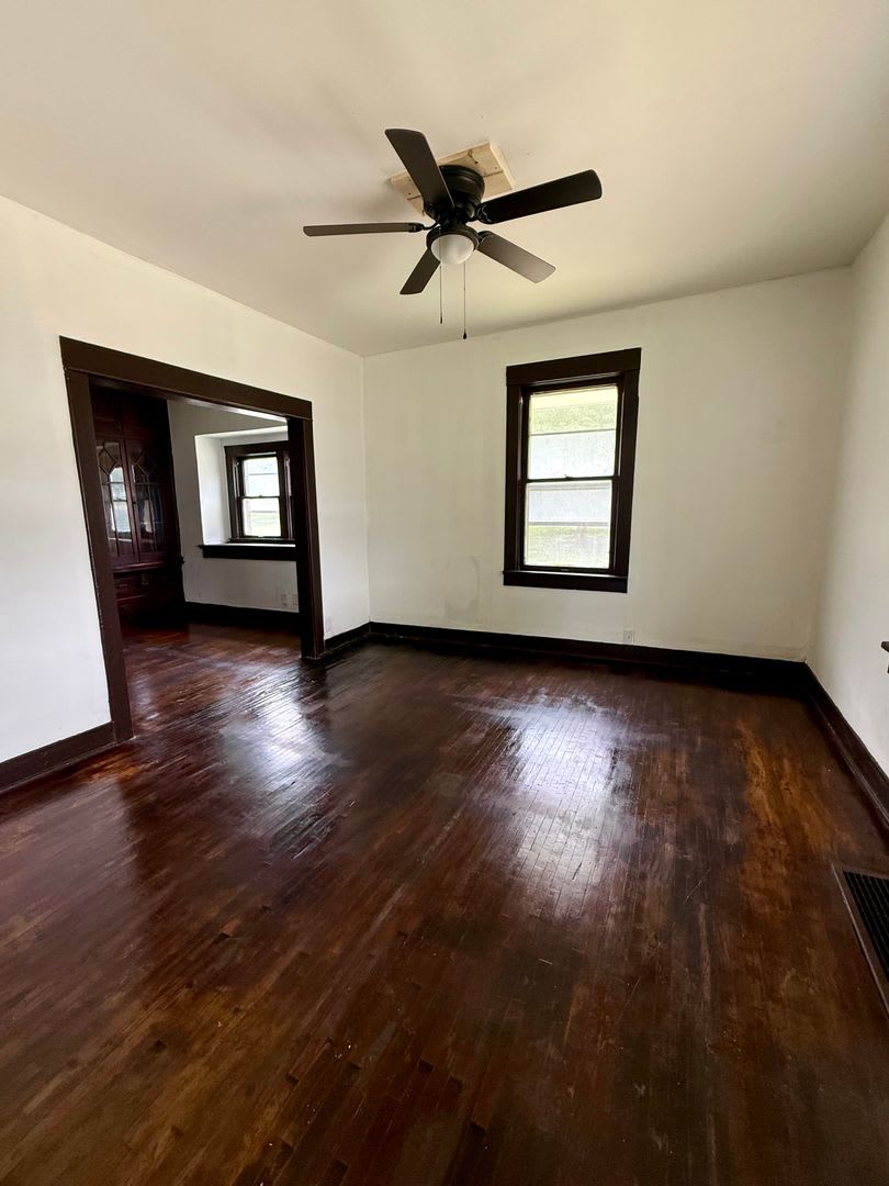 3 bedroom / 2 bath – photo 3