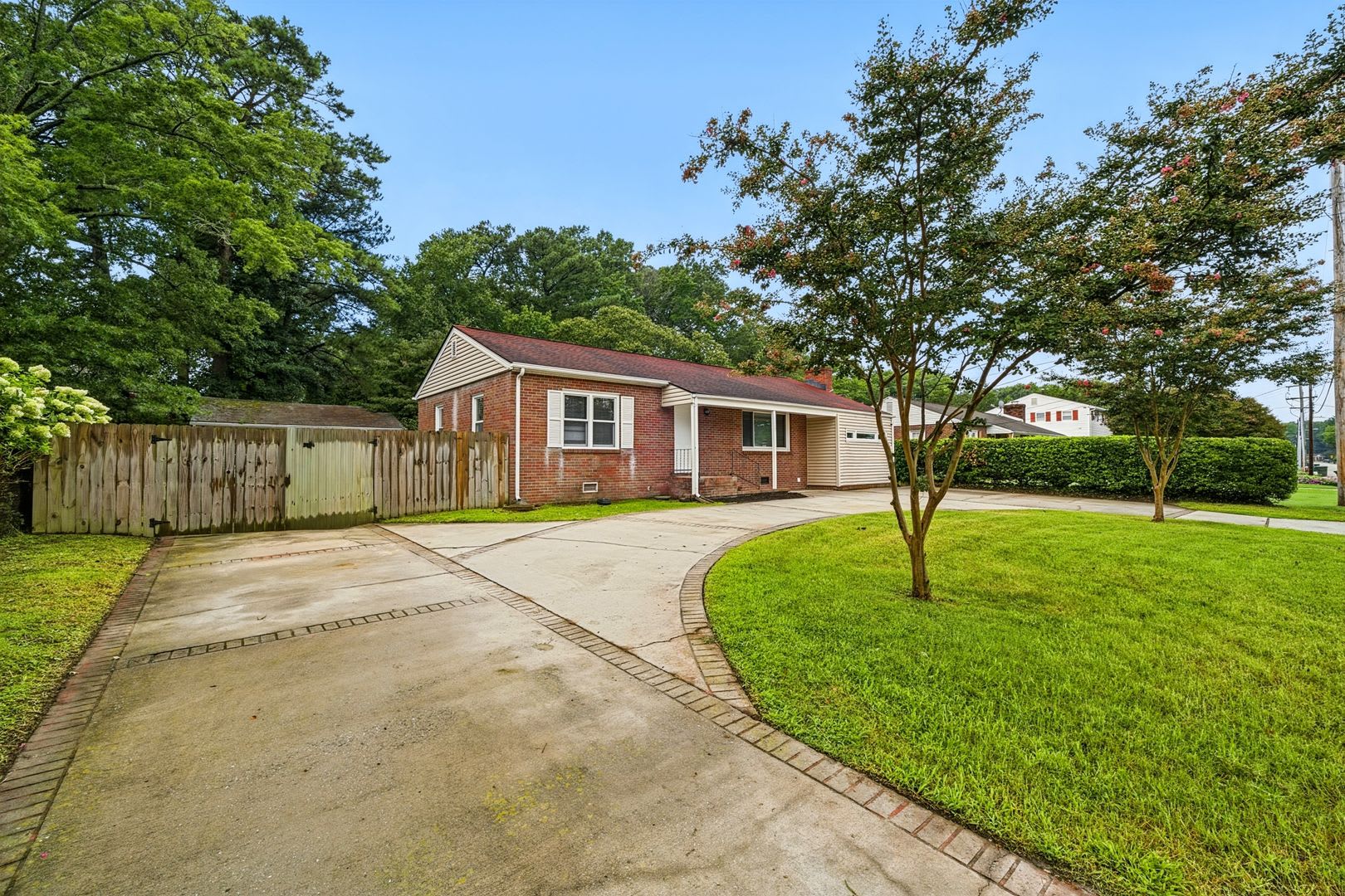 107 Woods Rd Newport News Va 23601 – photo 2