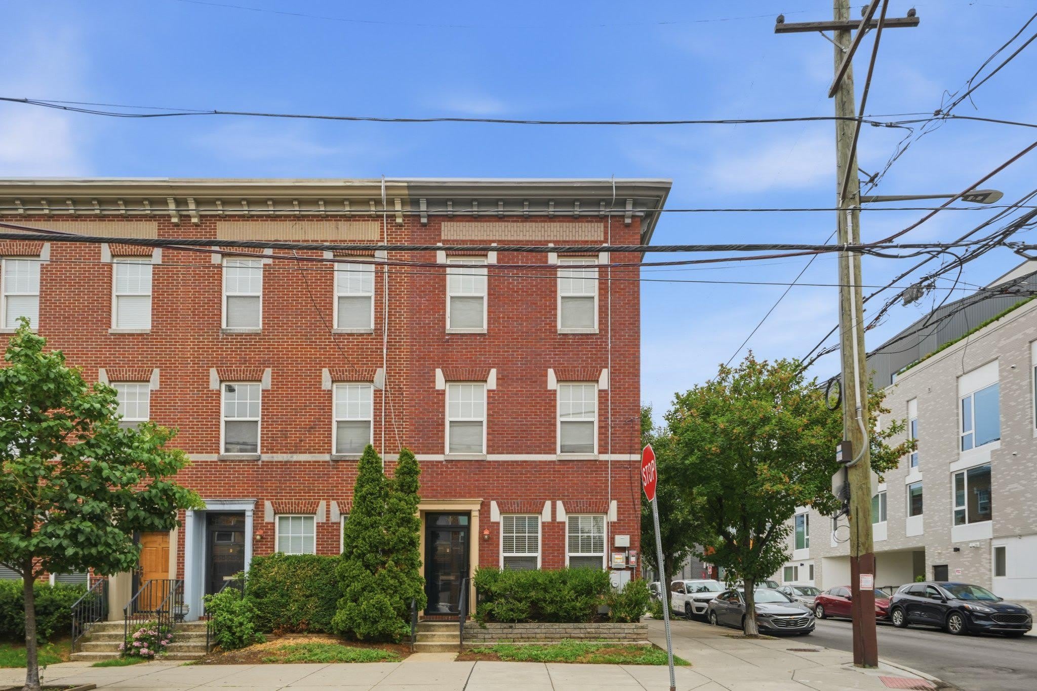 700 S 13TH Street – photo 1