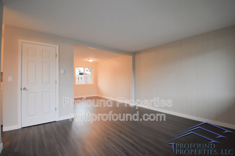 742 SE 13th Avenue – photo 3