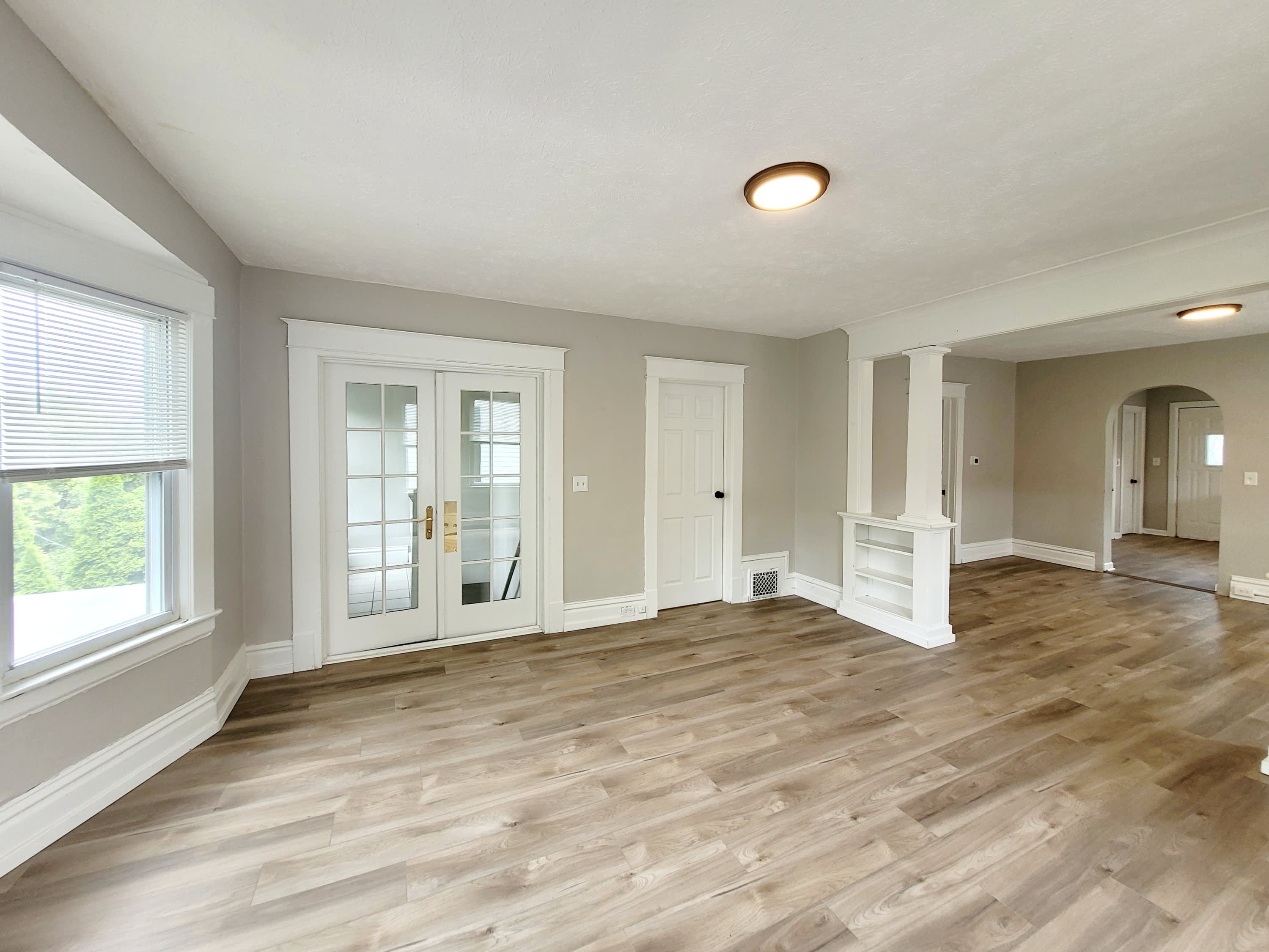 400 Grant Street Southwest – photo 2