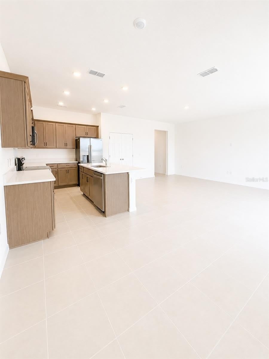 333 Marion Loop – photo 3