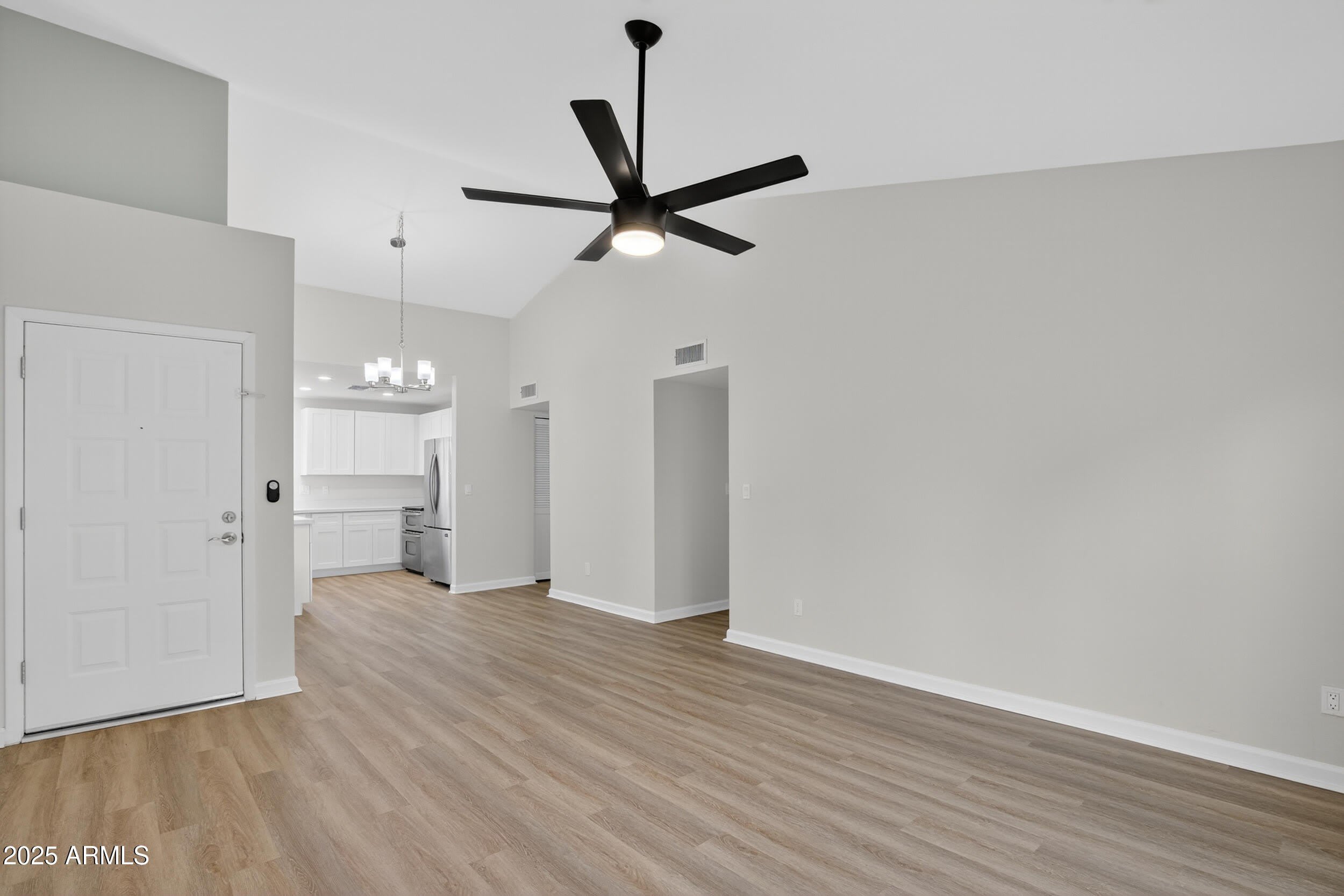 2455 E BROADWAY Road – photo 4