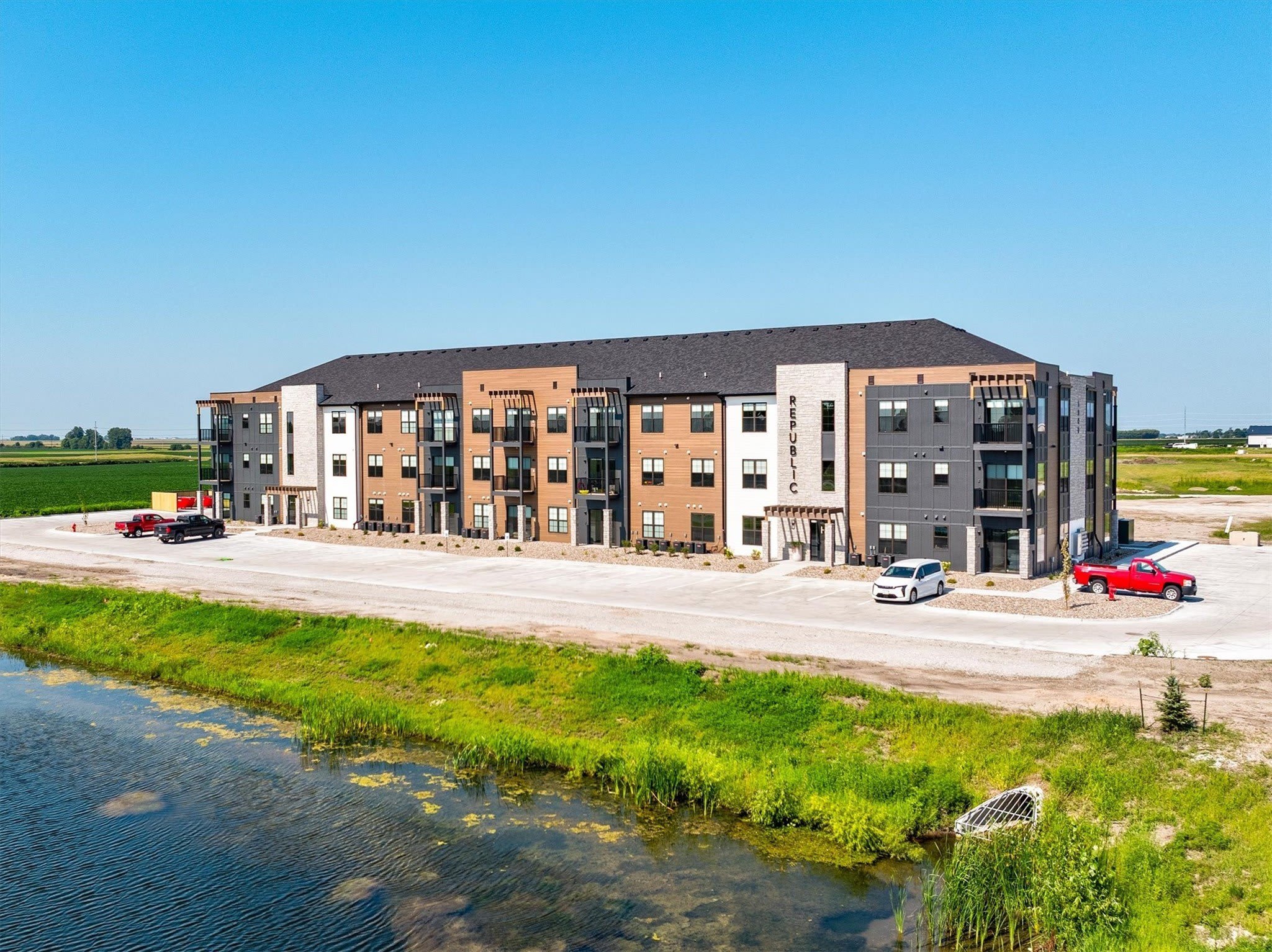 300 Anthem Drive – photo 2