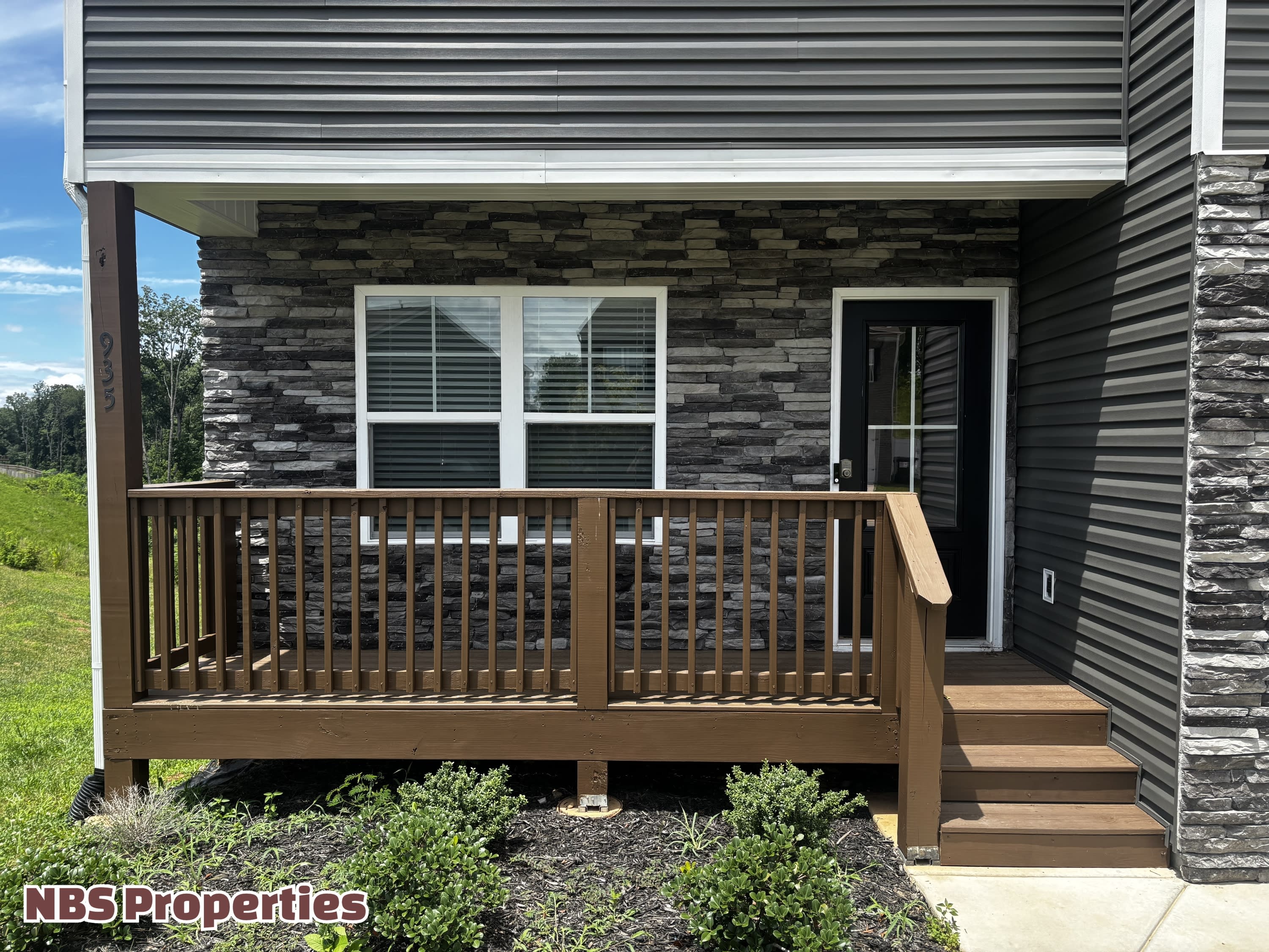 935 Utopia Ln. – photo 2