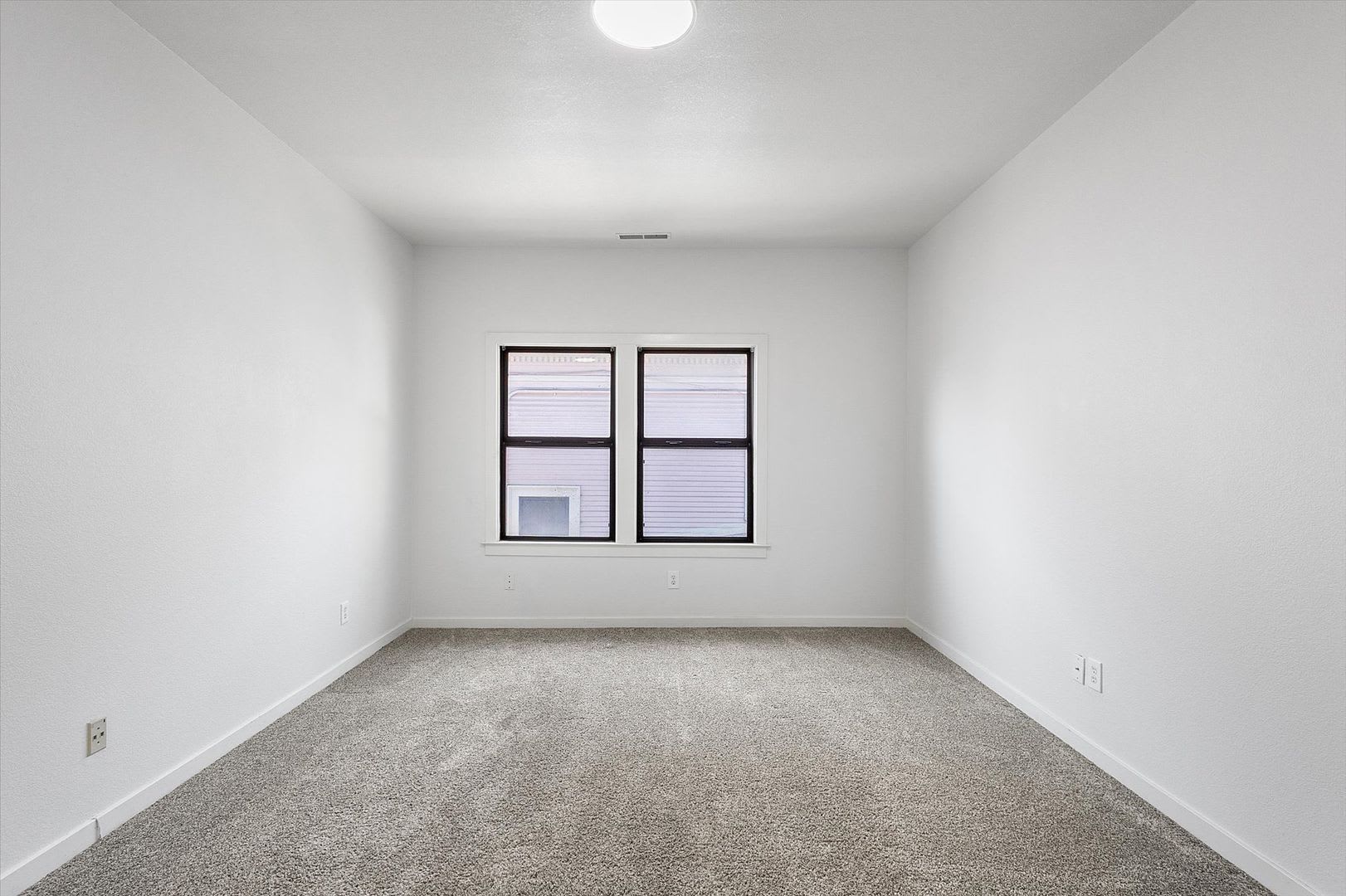 1336 1 2 Park Ave 3 Bedroom 1 5 Bath Upper Unit – photo 4