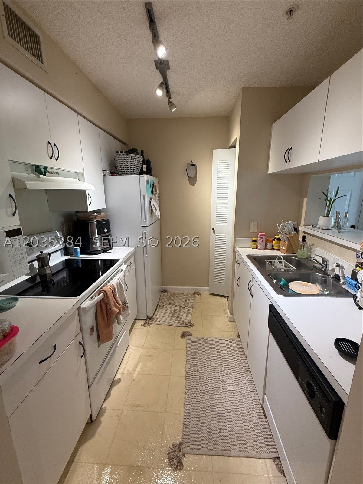 2051 Renaissance Blvd – photo 5