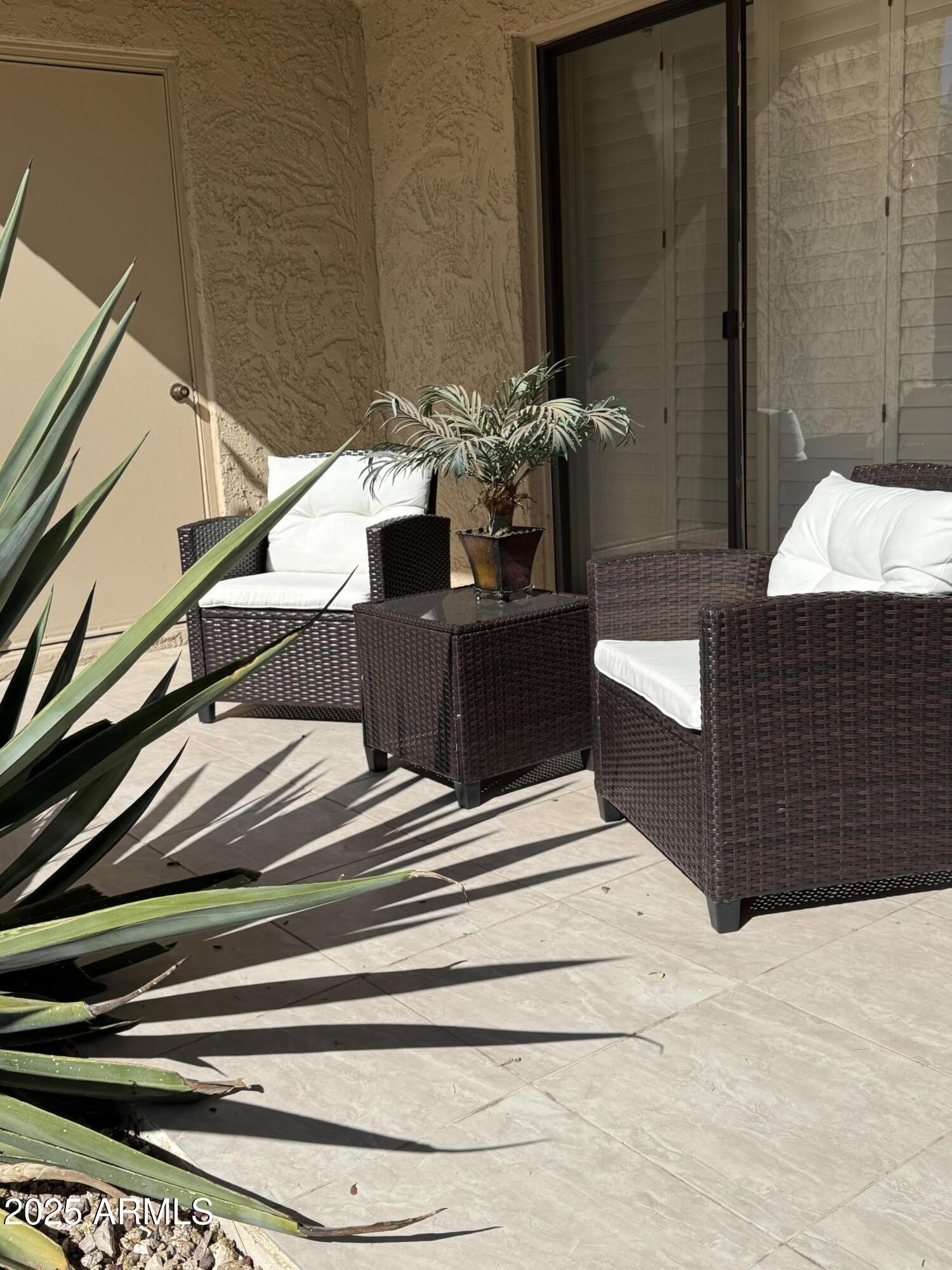 8649 E ROYAL PALM Road – photo 2