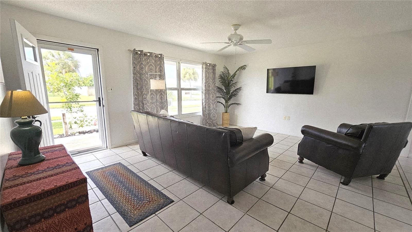 13398 BALLON Avenue – photo 4