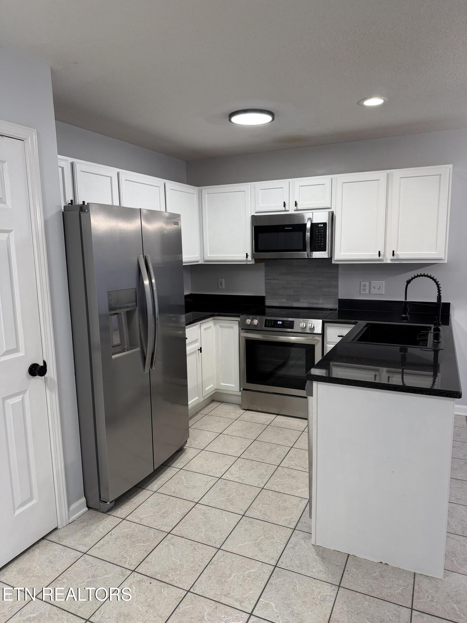 1615 Joe Hinton Rd – photo 2