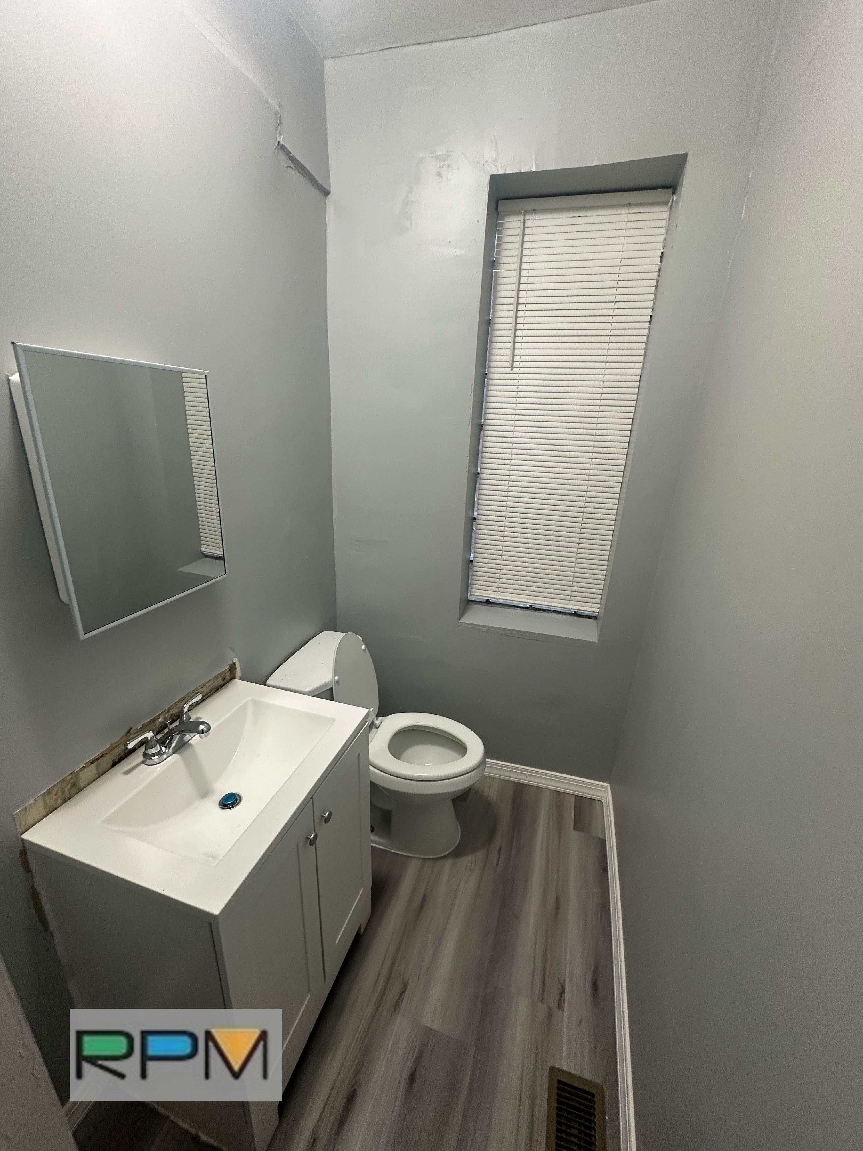 1917 N Fulton Ave – photo 2