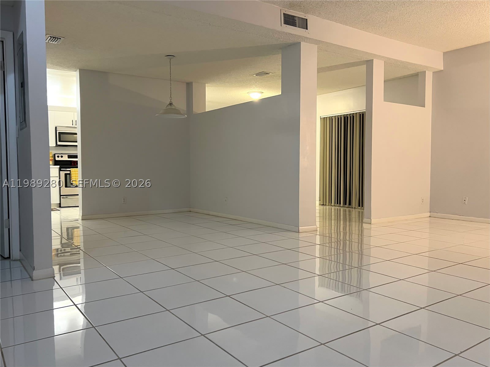 543 Racquet Club Rd – photo 4