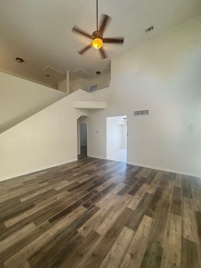 Charming 2-Story Home with New Flooring, New Kitchen Appliances & Downstairs Primary Suite – photo 3