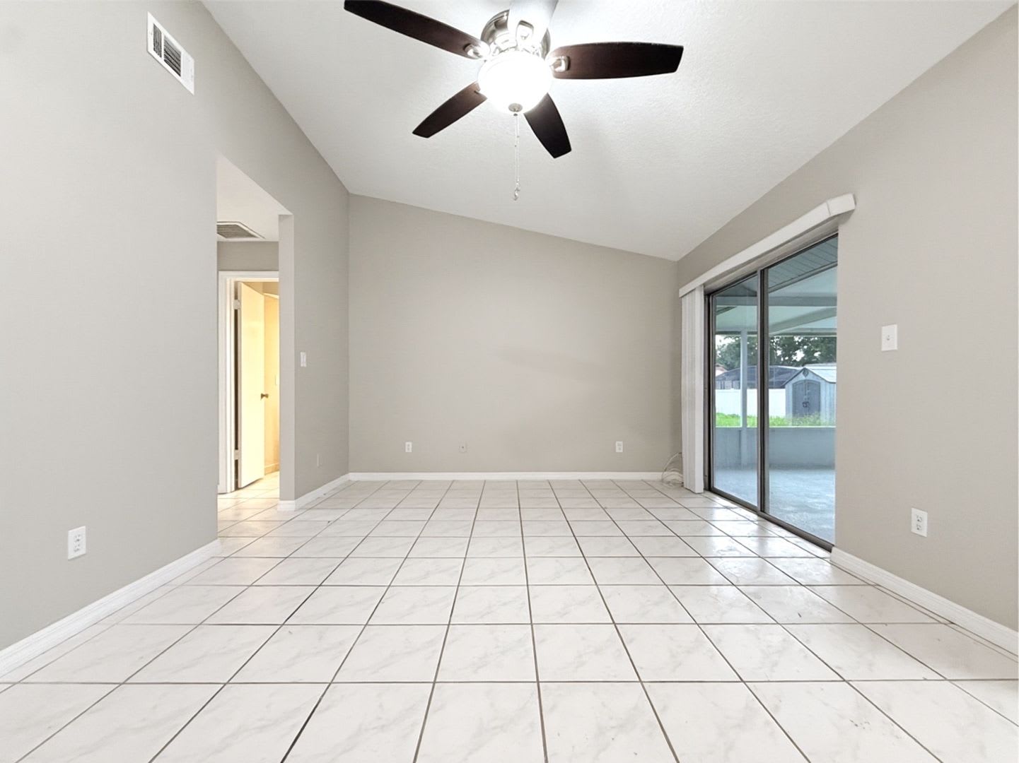 Lakefront Rental in Bay Lakes – photo 5