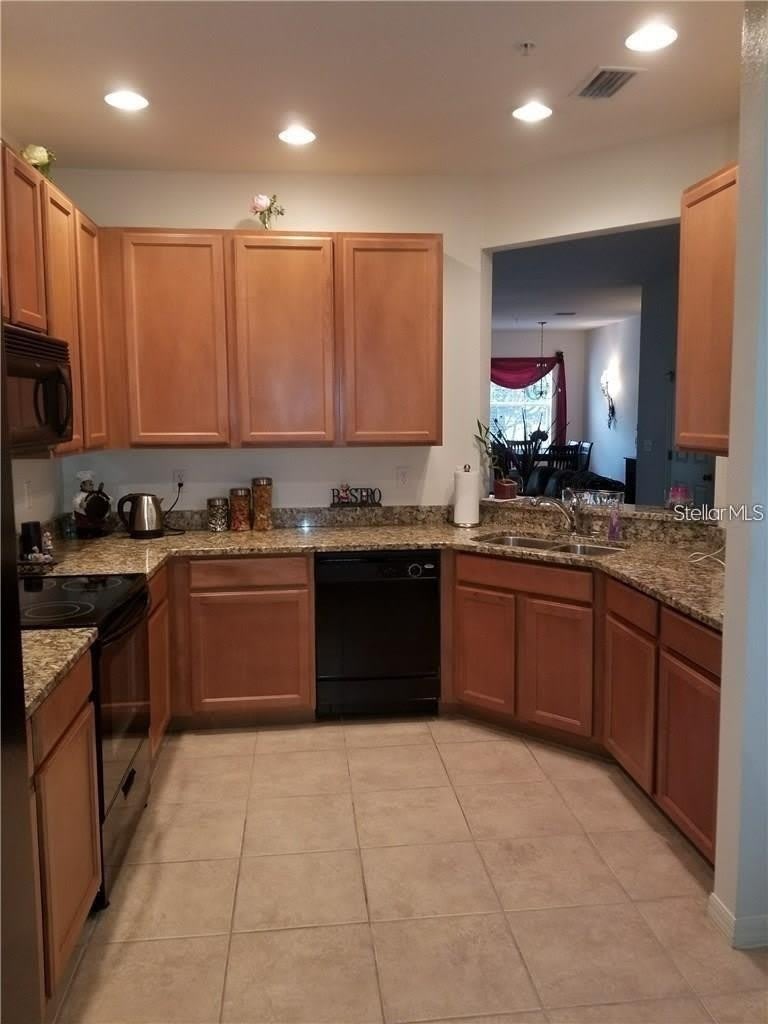 3661 PARKRIDGE Circle – photo 2