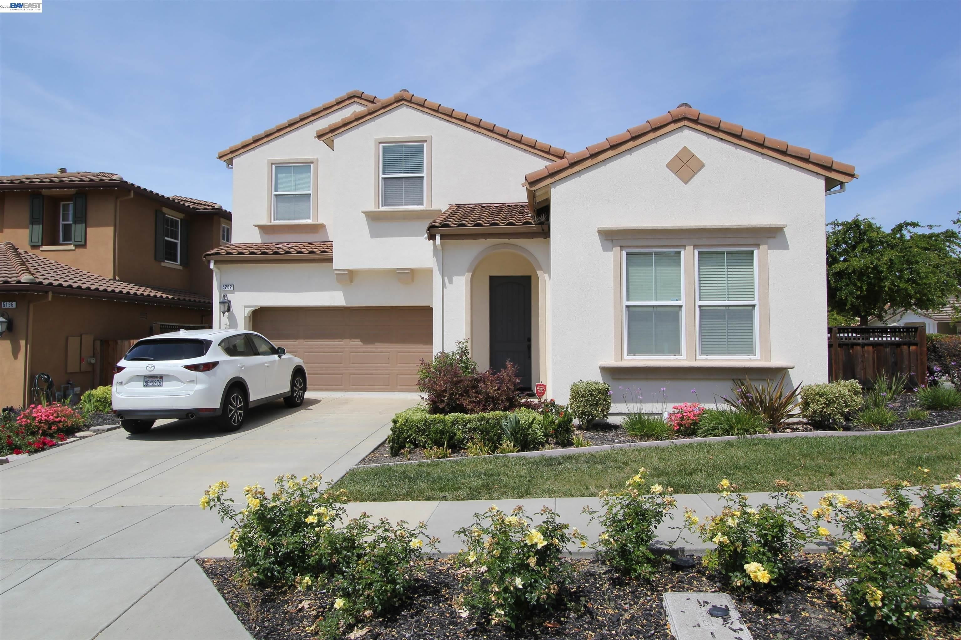 5202 SALERNO DR – photo 1