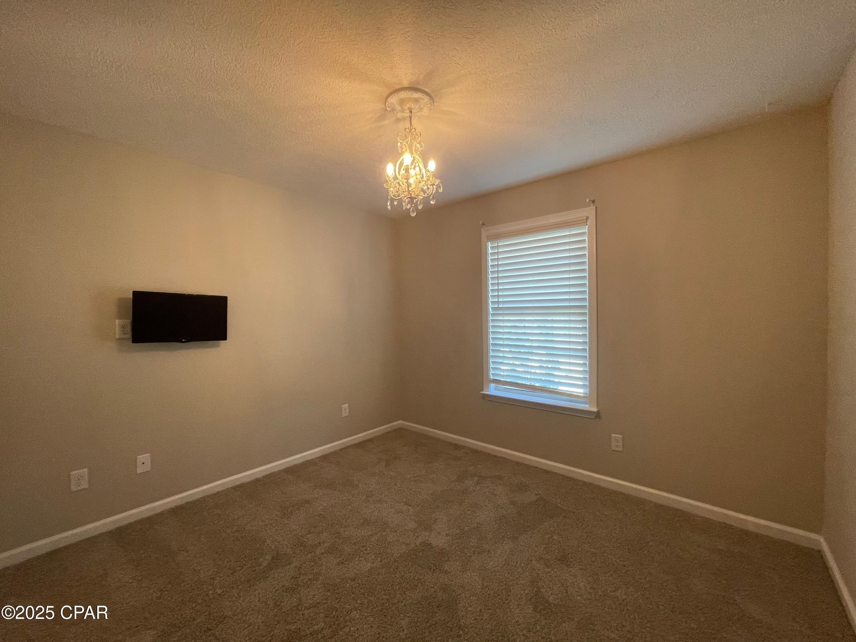 501 W 3Rd Street – photo 5