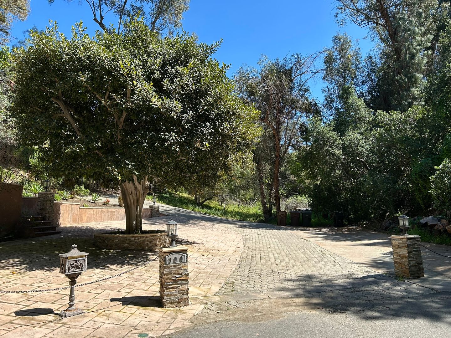 Stunning Anaheim Hills Estate On One Acre – photo 3