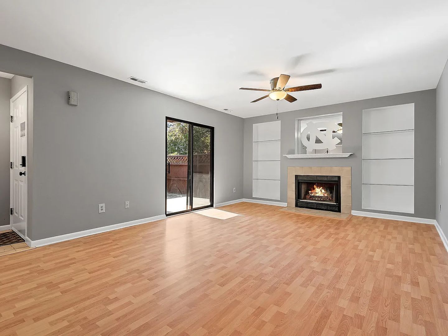 Room in 3 Bedroom Home at Finley Forest Dr – photo 2