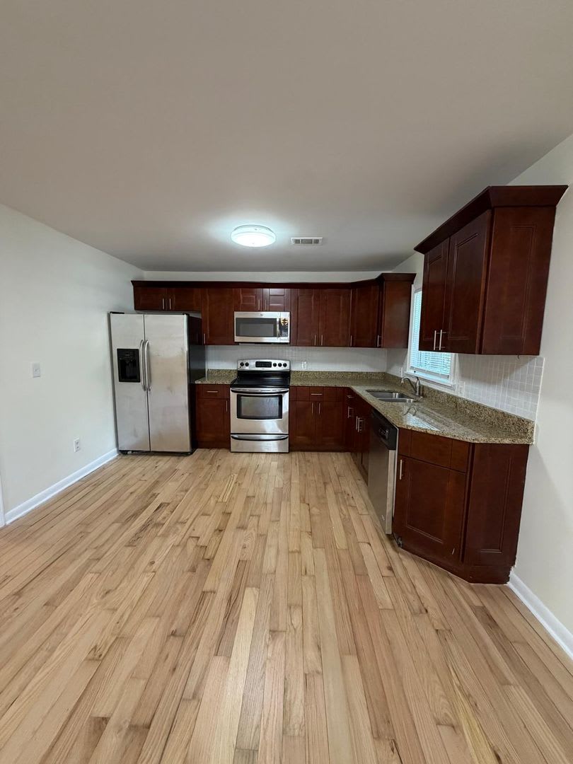 637 Parkdale – photo 4