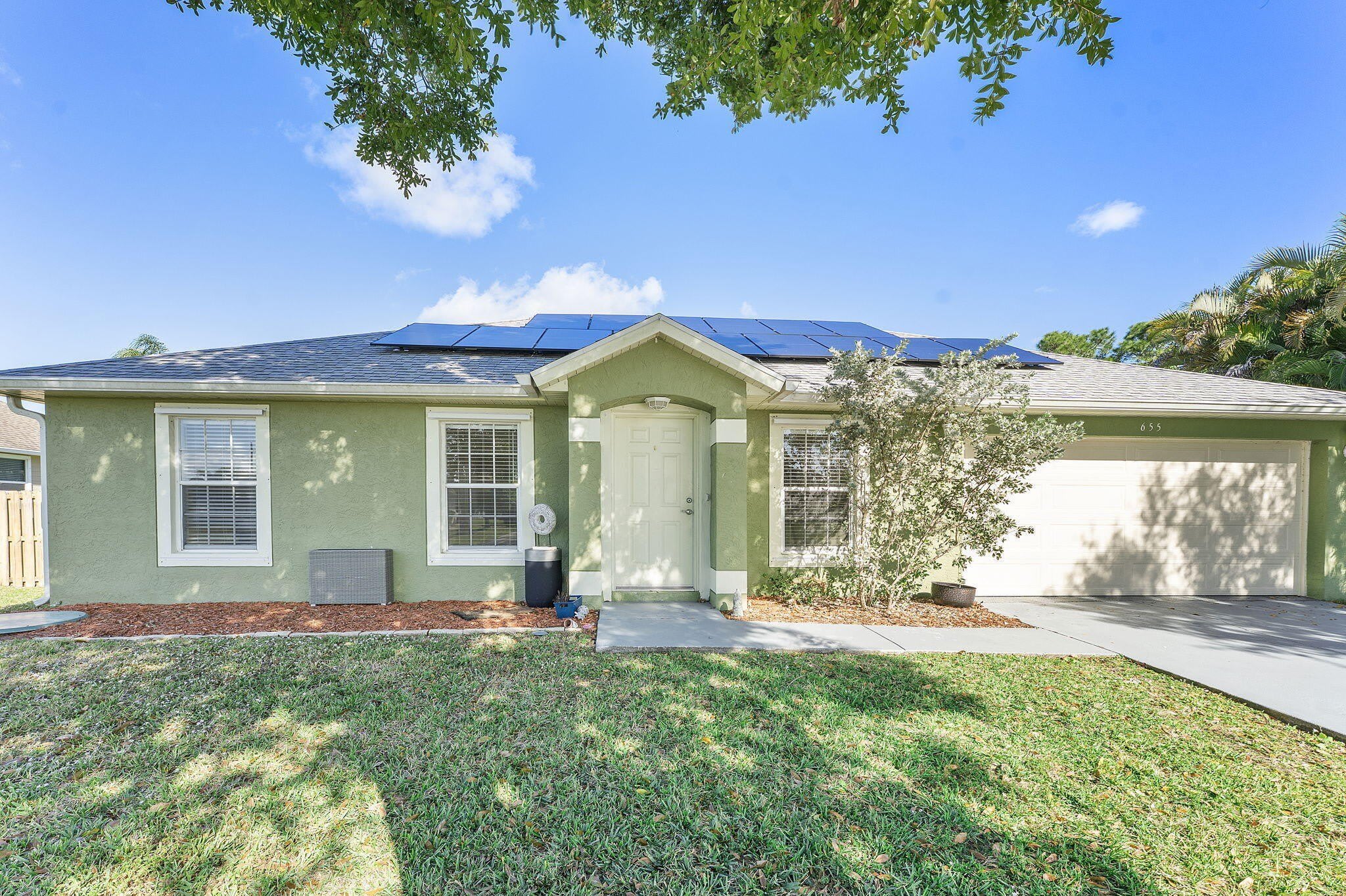 655 SE RON RICO Terrace – photo 1