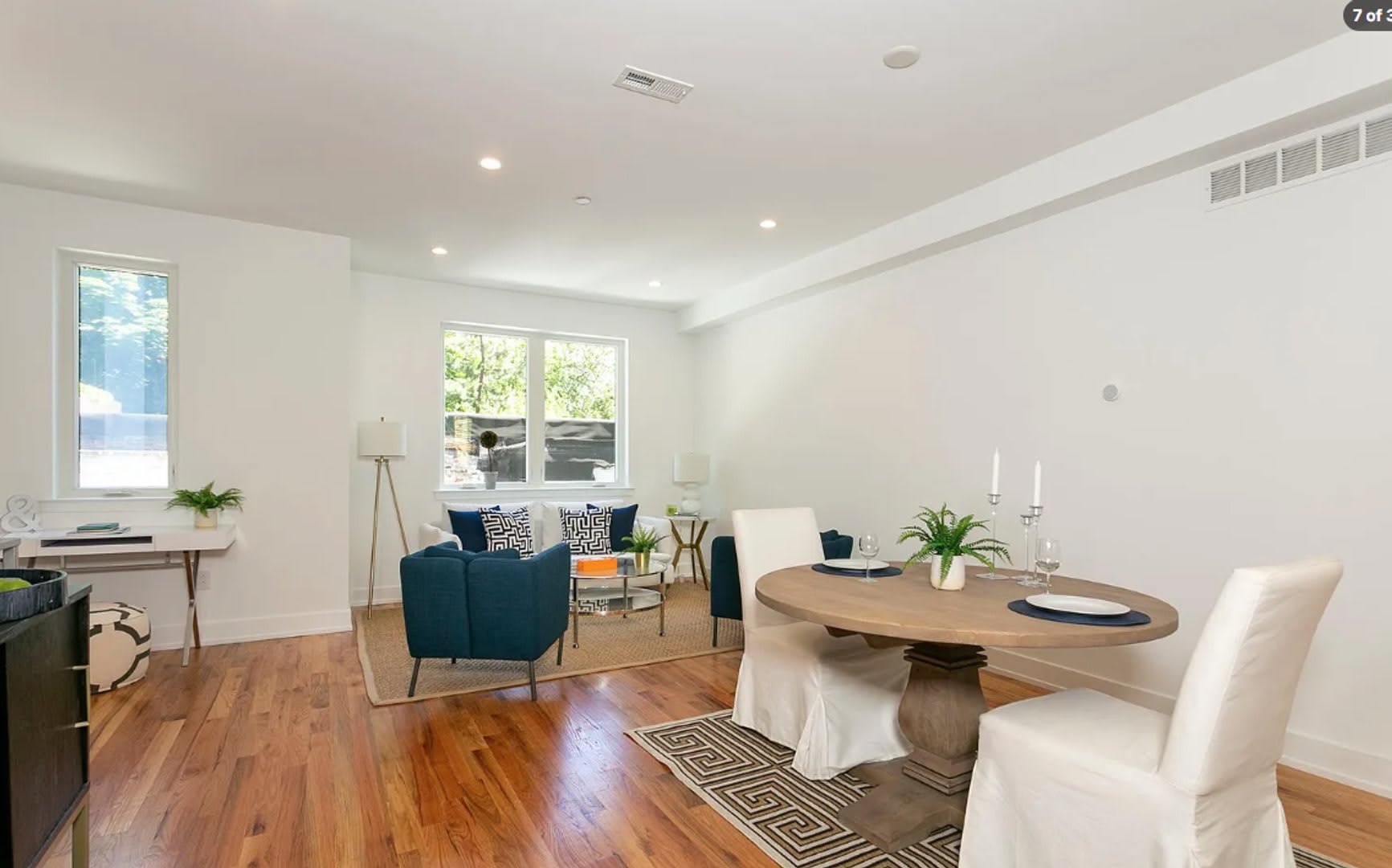 1126 E Palmer St – photo 1