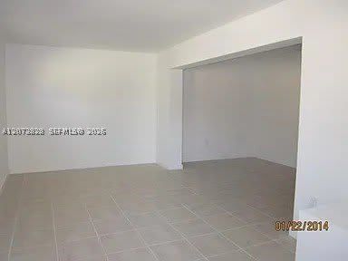 2410 NW 34th St – photo 2