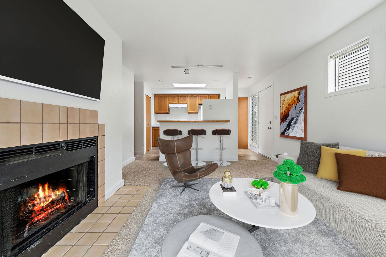 Bellevue One Condo Apartments – photo 4