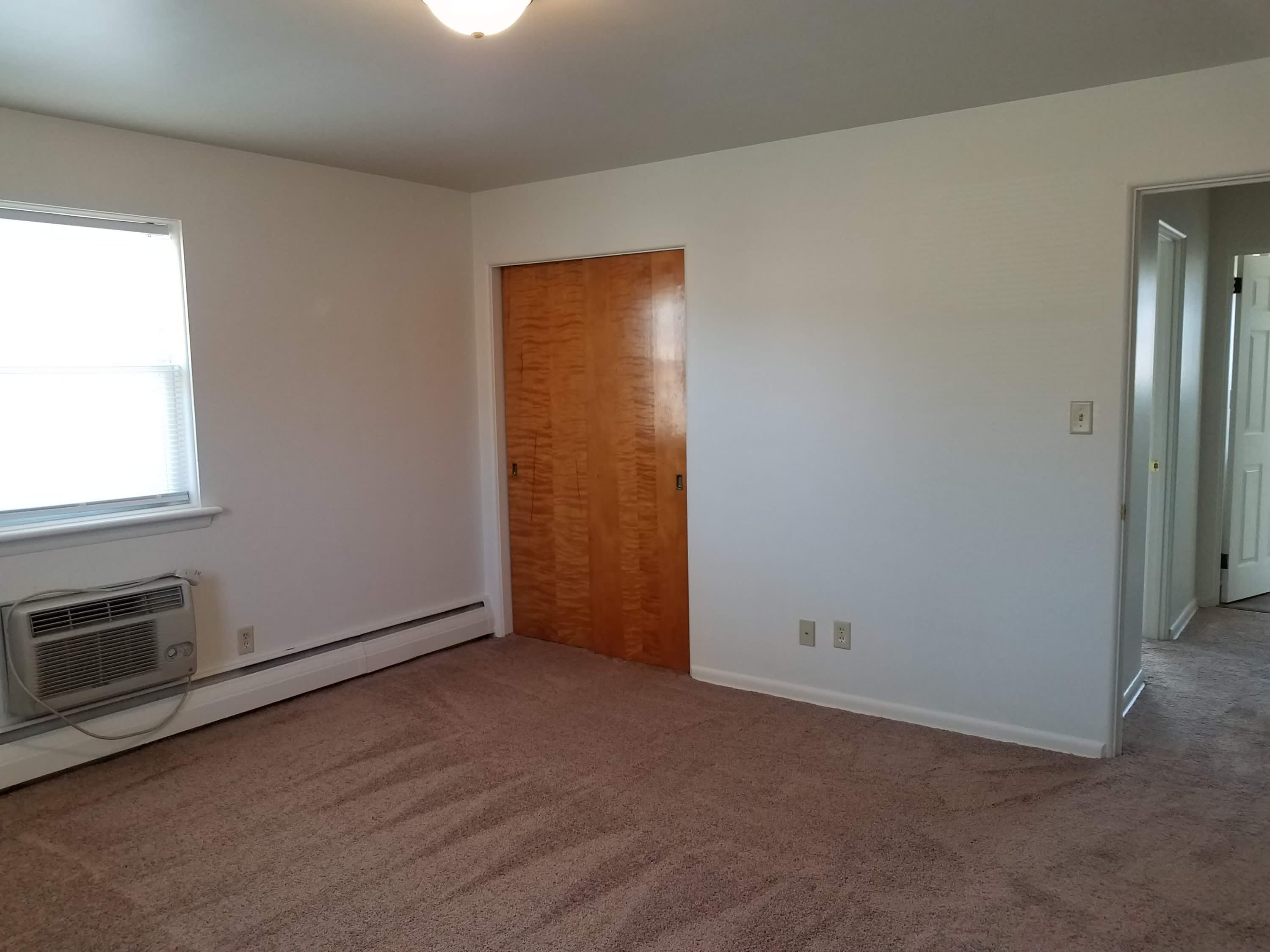 4204 Sussex Drive, Apt. B – photo 4