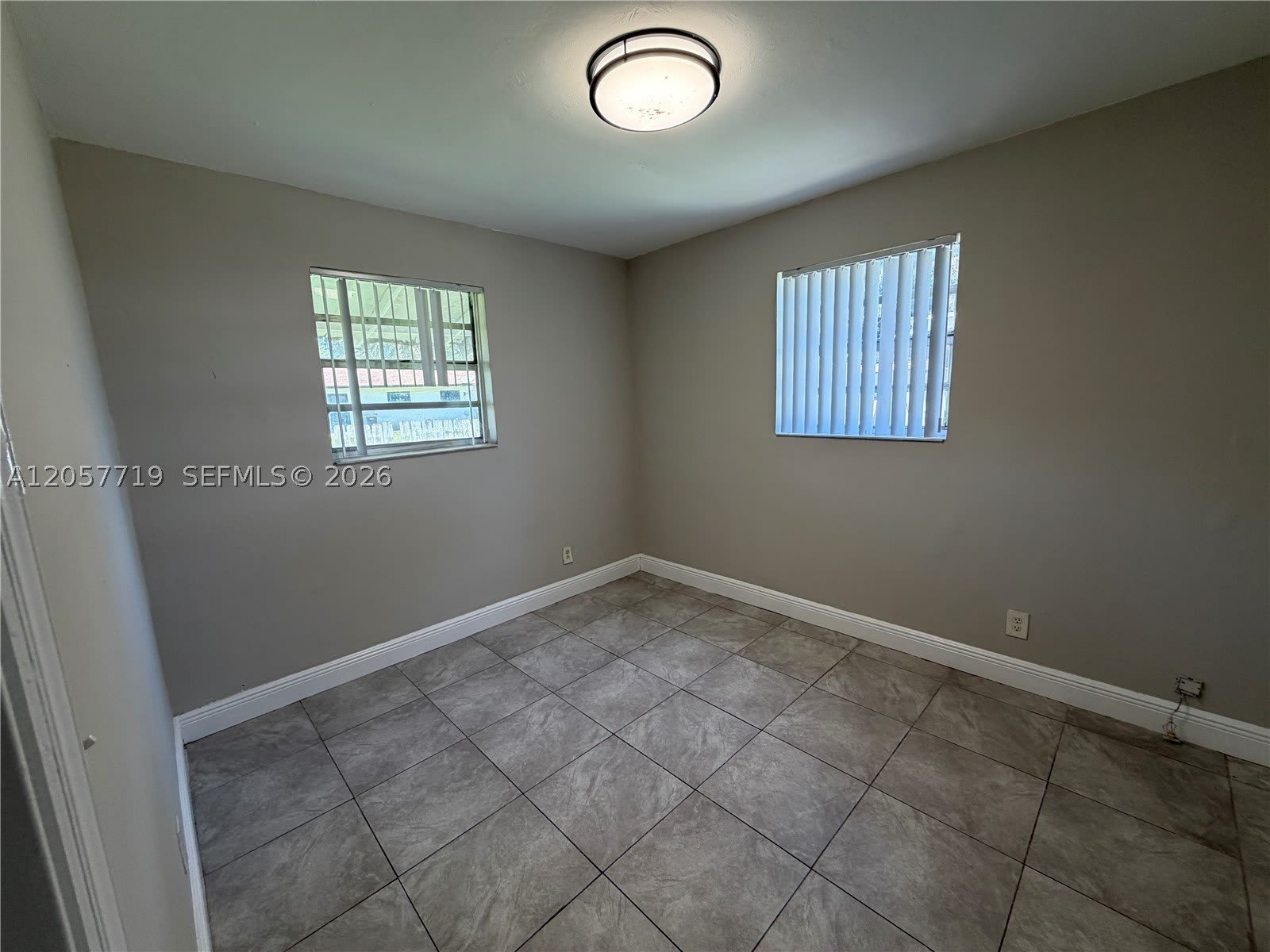 4680 SW 33rd Ave – photo 4
